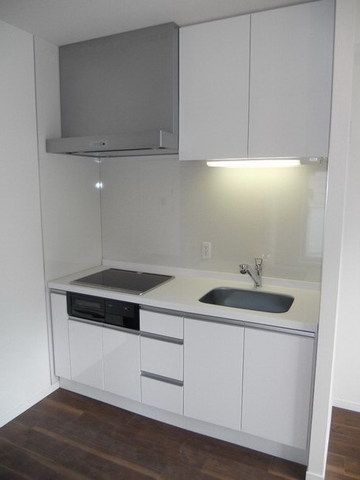 キッチン　★3口ＩＨコンロ付システムキッチン★