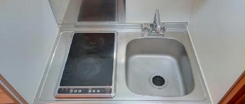 キッチン　設備・仕様は号室により異なる為、現況を優先いたします。