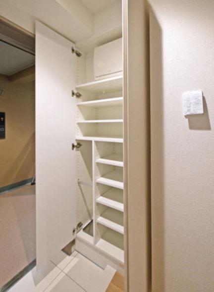 玄関　★シューズBOXの収納力◎★