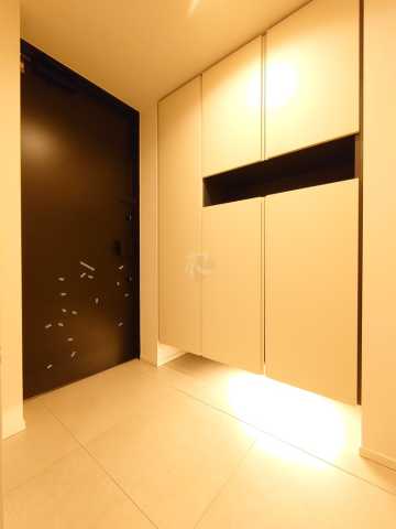 玄関　ザ・パークハウス恵比寿南