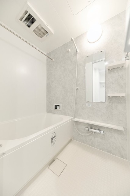 バス・シャワールーム　※写真は同タイプ住戸です。