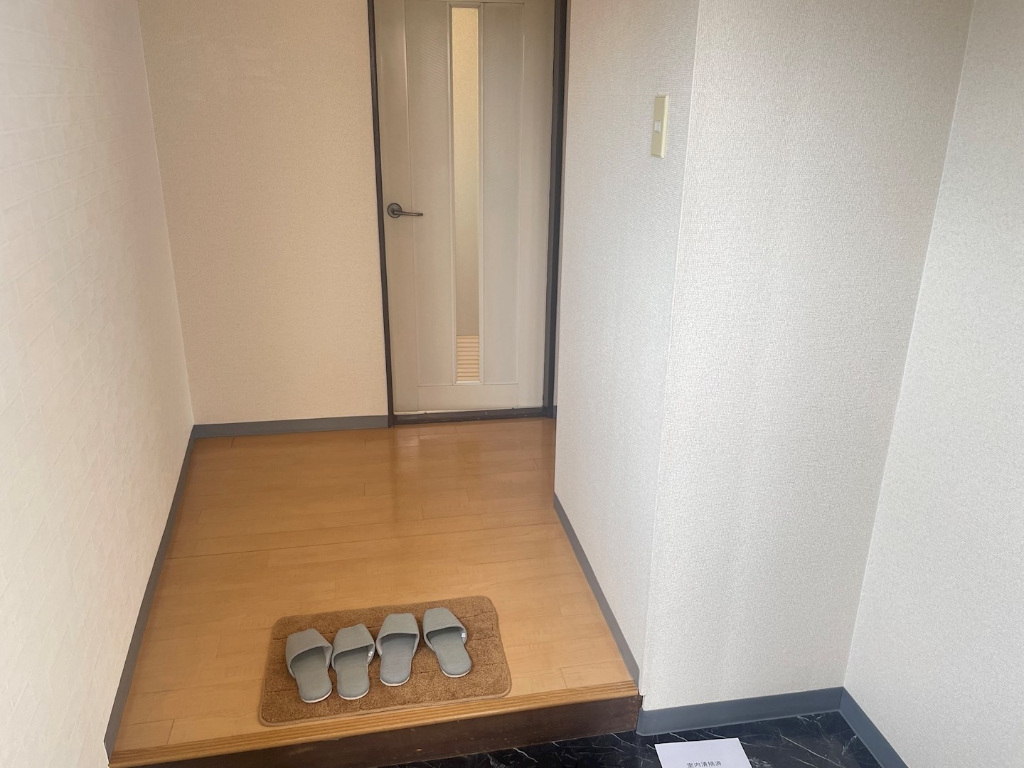 玄関　2023.06撮影