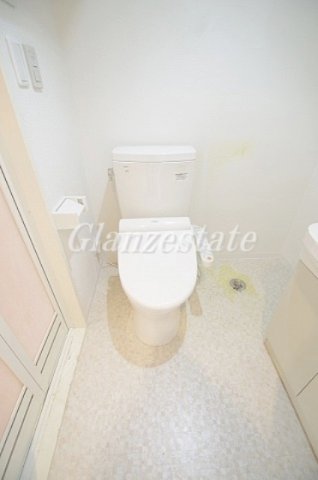 トイレ　☆温水洗浄便座完備のトイレ☆