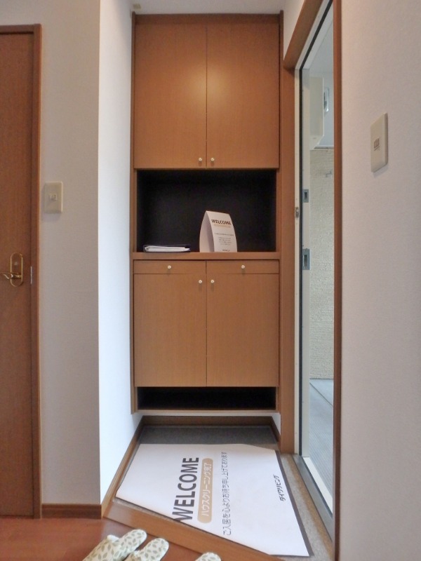 玄関　図面と現状に相違がある場合には現状を優先