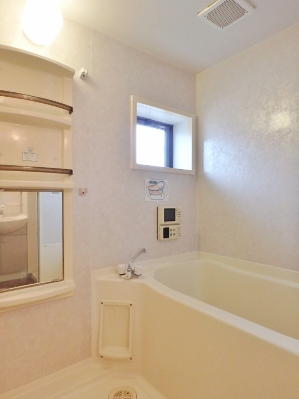 バス・シャワールーム　図面と現状に相違がある場合には現状を優先