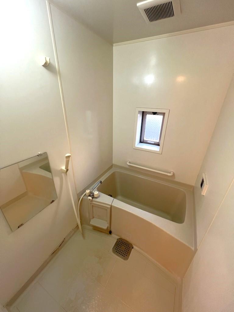 バス・シャワールーム　※101号室の画像です