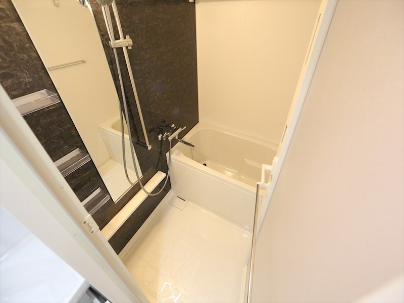 バス・シャワールーム　バスルーム　浴室暖房乾燥機付き