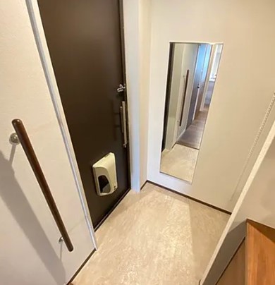 玄関　同物件別号室