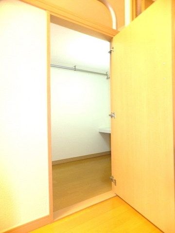 収納　★ウォークインクローゼット★