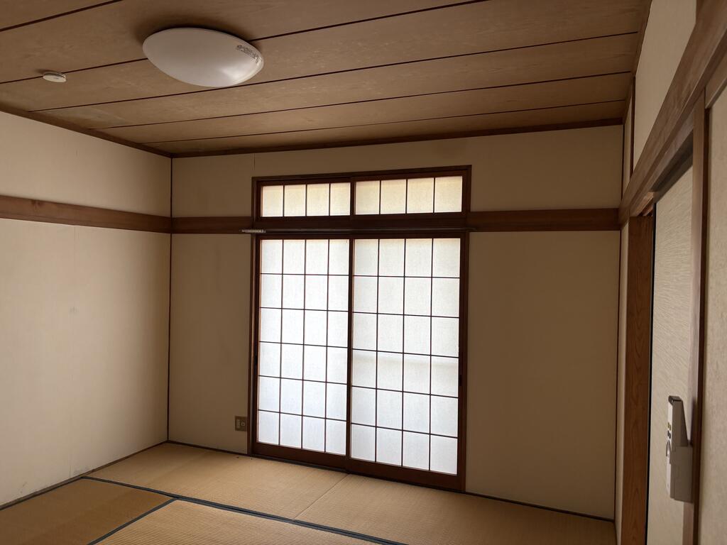 居室・リビング　和室　障子