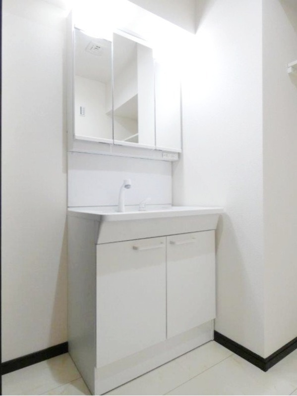 洗面設備　図面と現状に相違がある場合には現状を優先