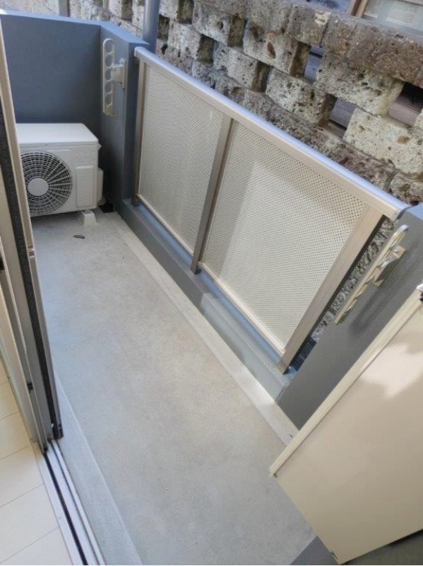 バルコニー　図面と現状に相違がある場合には現状を優先