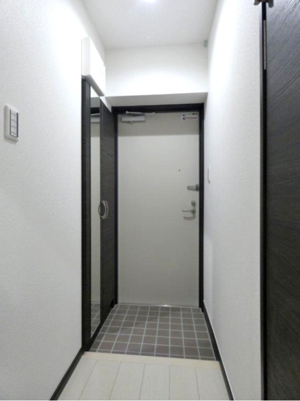 玄関　図面と現状に相違がある場合には現状を優先