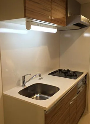 キッチン　別部屋の写真を使用しております。