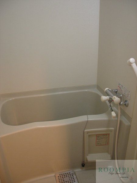 バス・シャワールーム　※同タイプ別室です※