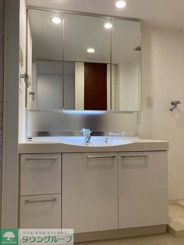 洗面設備　お問い合わせはタウンハウジング阿佐ヶ谷店まで