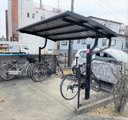 その他共有部分　屋根付き駐輪場完備