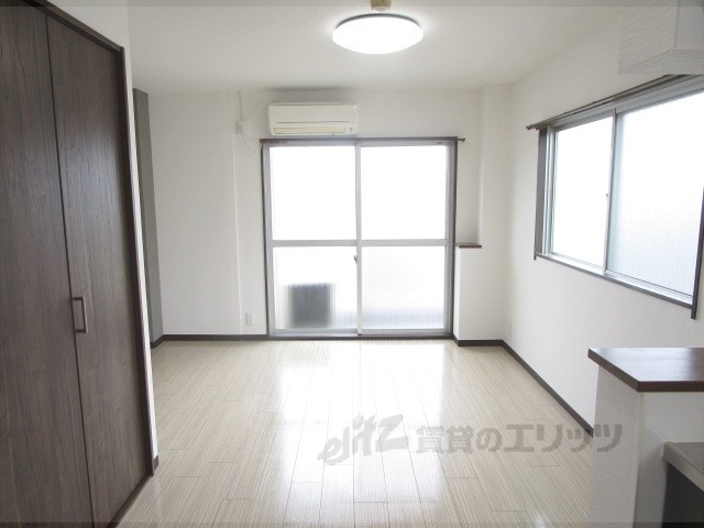 居室・リビング　洋室