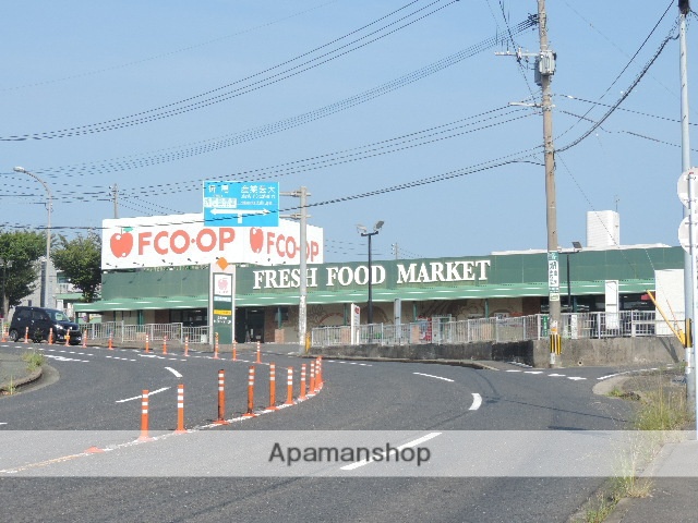 スーパー　ＦＣＯ・ＯＰ折尾店（スーパー）まで434m
