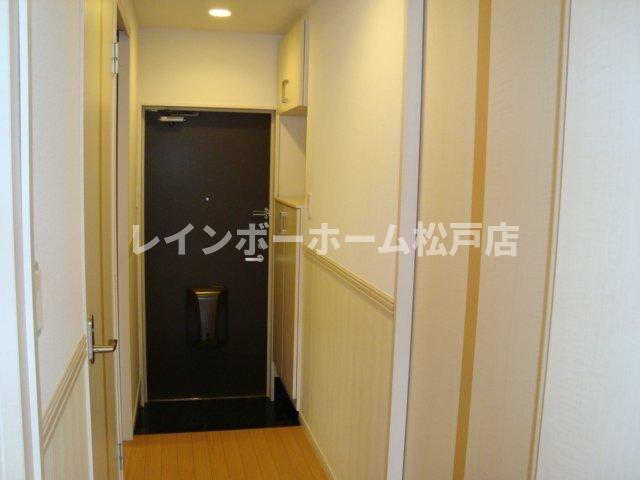 玄関　明るい玄関です