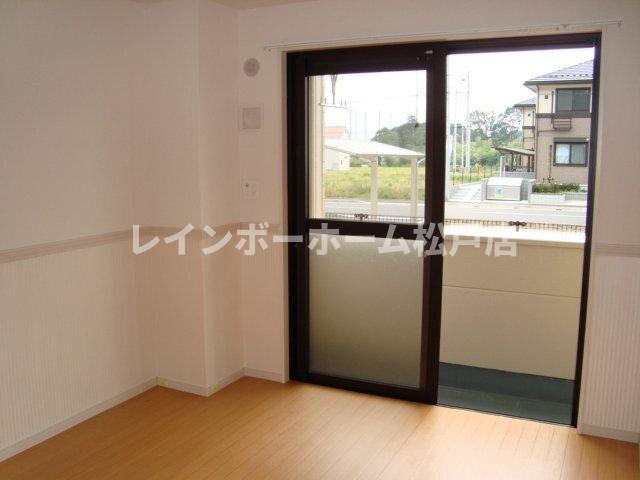 居室・リビング　ゆったりとした居間です