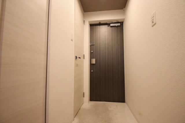 玄関　※別室の参考写真の為、現況優先です。