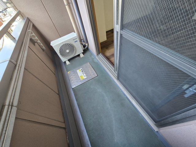 バルコニー　ヴィオレット泉