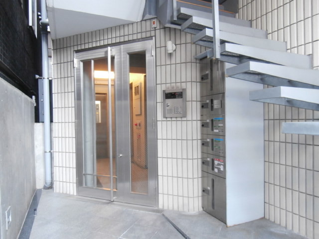 エントランス　エントランス