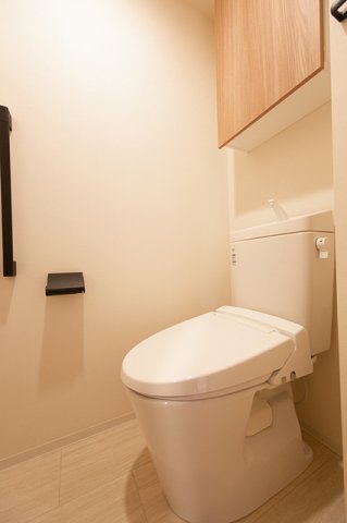 トイレ　※写真は同タイプ住戸です。