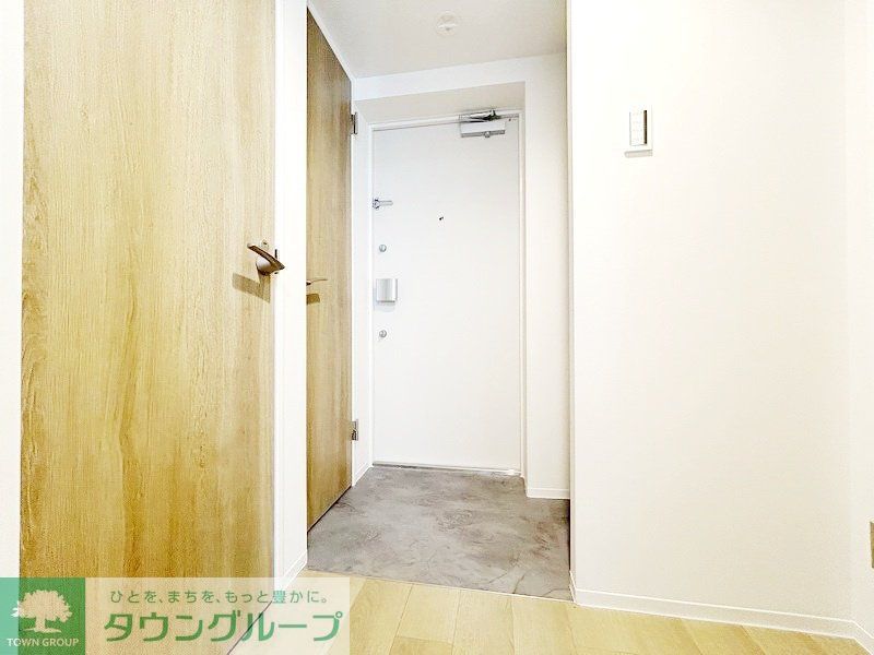 玄関　お部屋探しは株式会社　タウンハウジング　までお気軽にお問合…