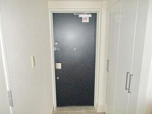 玄関　※室内参考画像