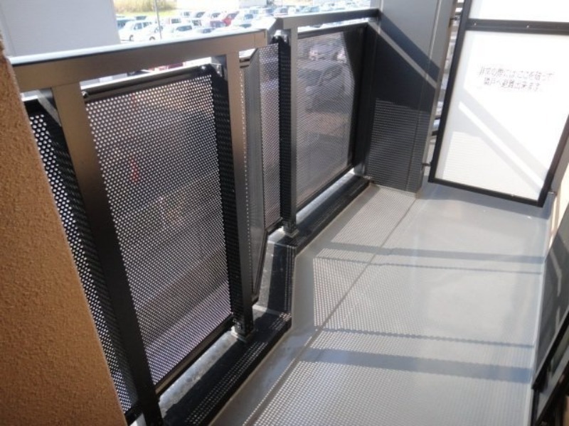 バルコニー　図面と現状に相違がある場合には現状を優先