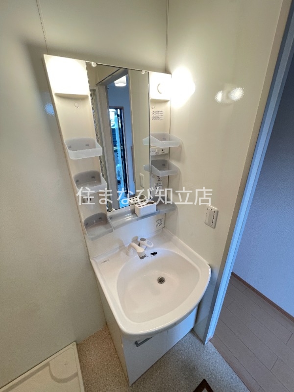 洗面設備　同型タイプ