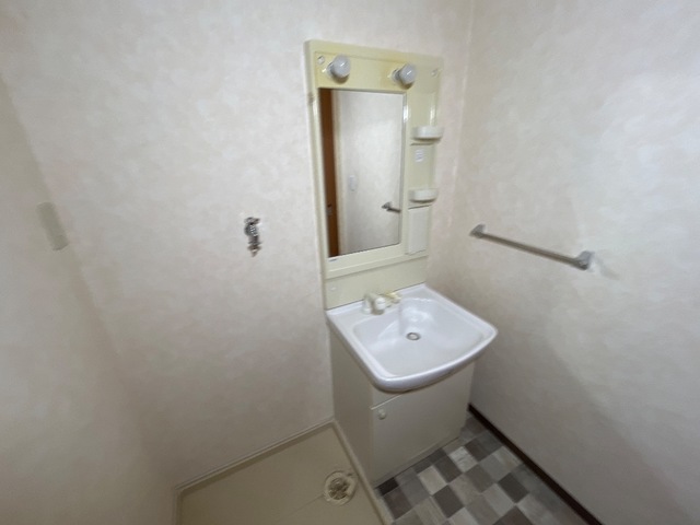 洗面設備　洗髪洗面化粧台