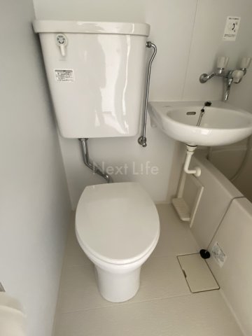 トイレ　メゾネ鳳