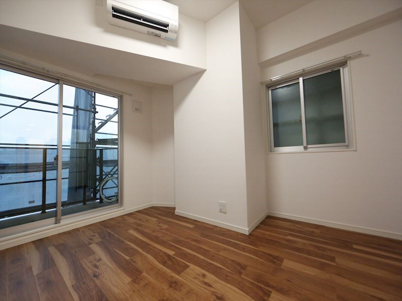 バルコニー　ＬＤＫ10.9帖　エアコン完備　クローゼット付　バルコニー