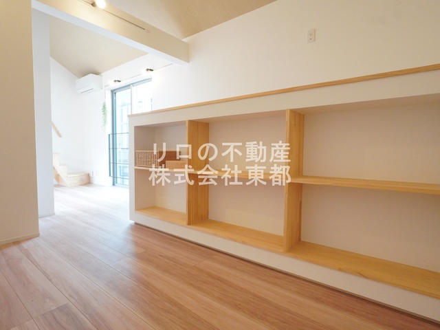 収納　棚付なので収納道具なしでも◎