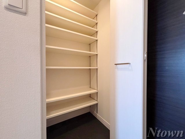 収納　たっぷりとした収納スペースです