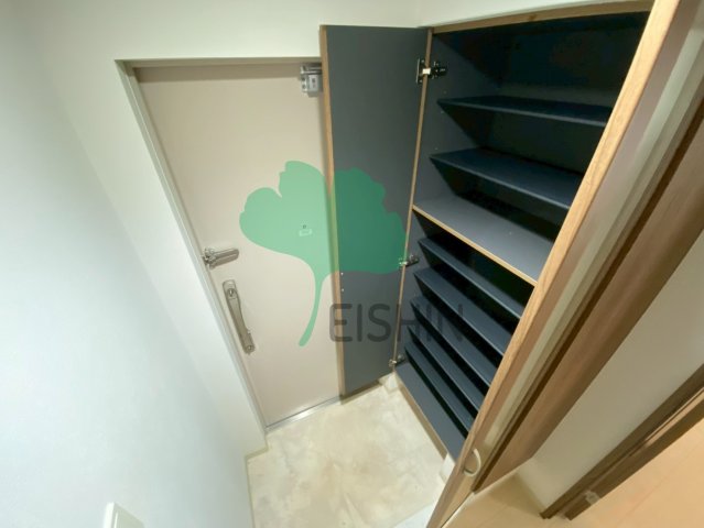 玄関　下駄箱もしっかりついてます！