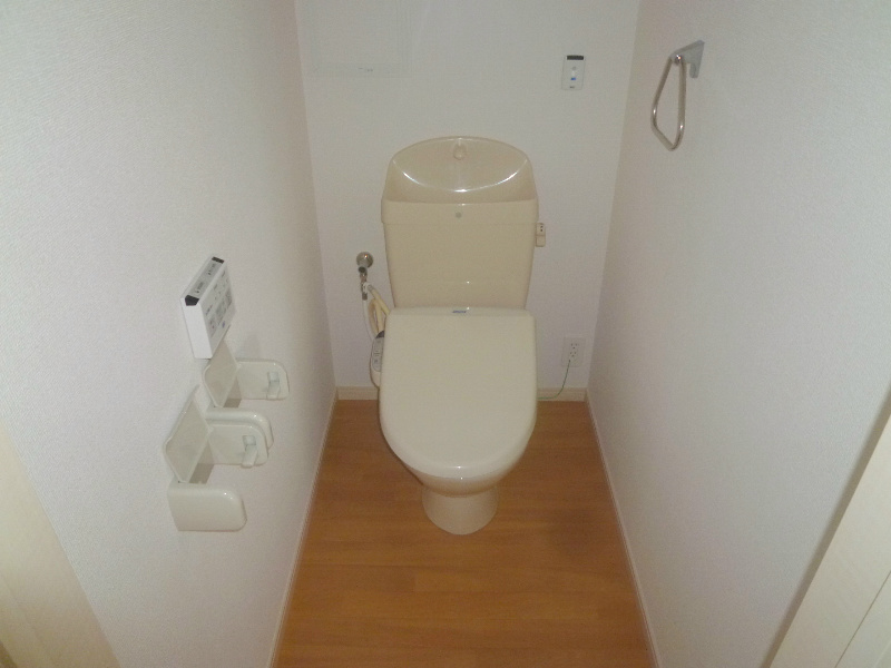 トイレ　同タイプのお部屋の写真です