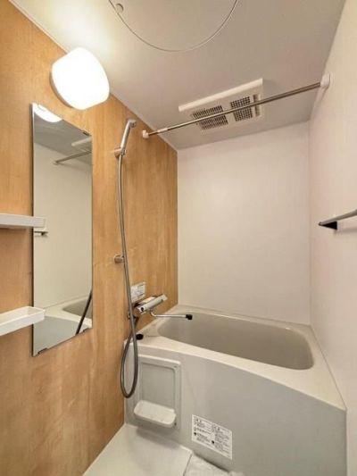 バス・シャワールーム　※別部屋の参考写真です。