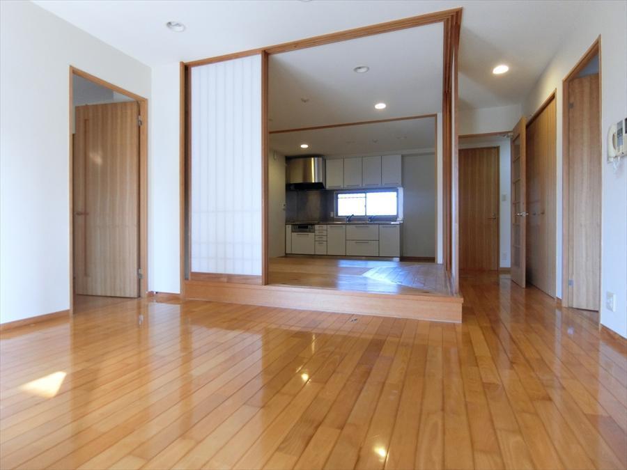 居室・リビング　ゆったり過ごせる居間です