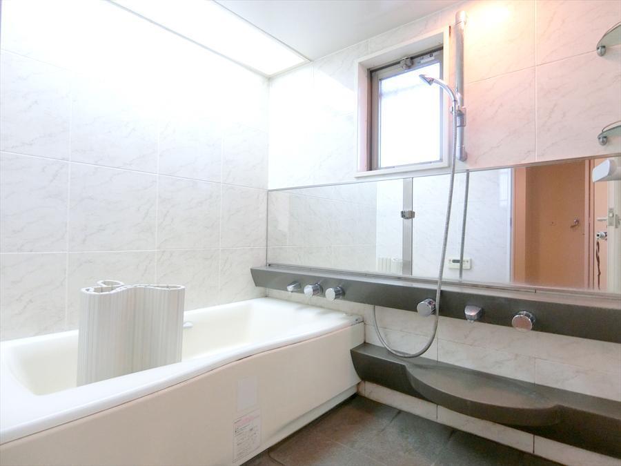 バス・シャワールーム　日々の暮らしに欠かせないお風呂です