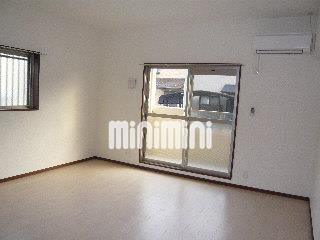 居室・リビング　エアコンつきです