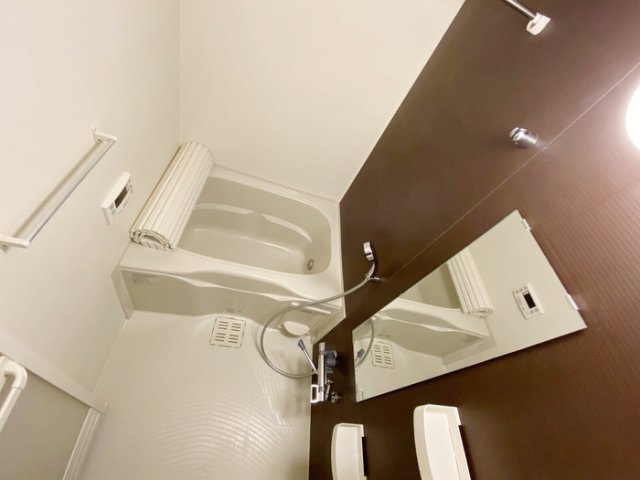 バス・シャワールーム　バス※別部屋参考写真
