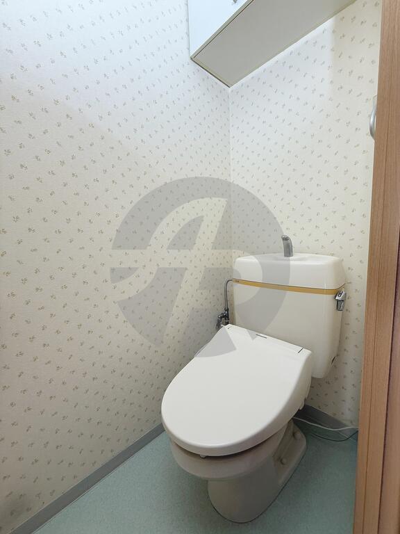 トイレ　反転タイプ