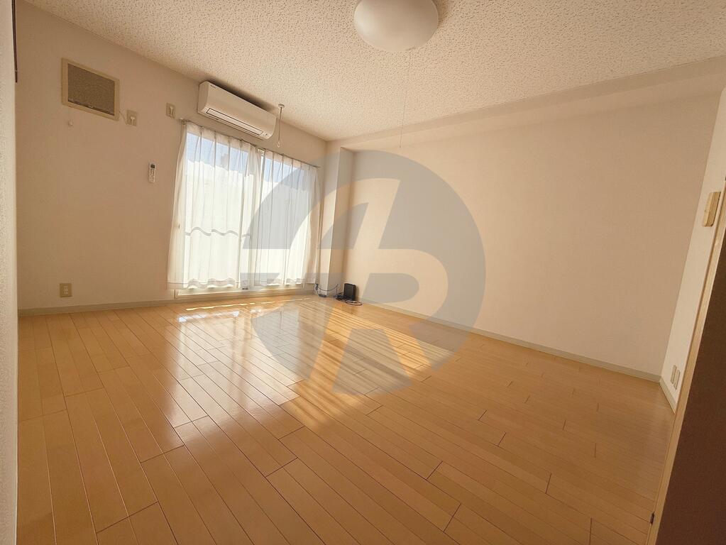 居室・リビング　反転タイプ