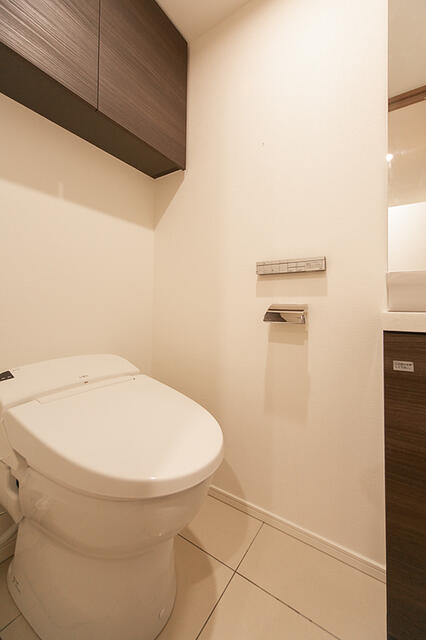 トイレ　※写真は同タイプ住戸です。