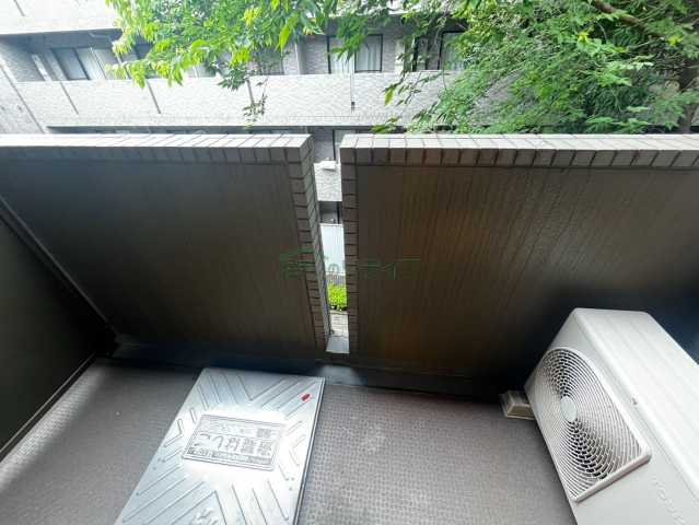 バルコニー　別部屋の参考写真です