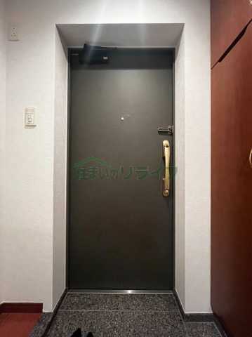 玄関　別部屋の参考写真です